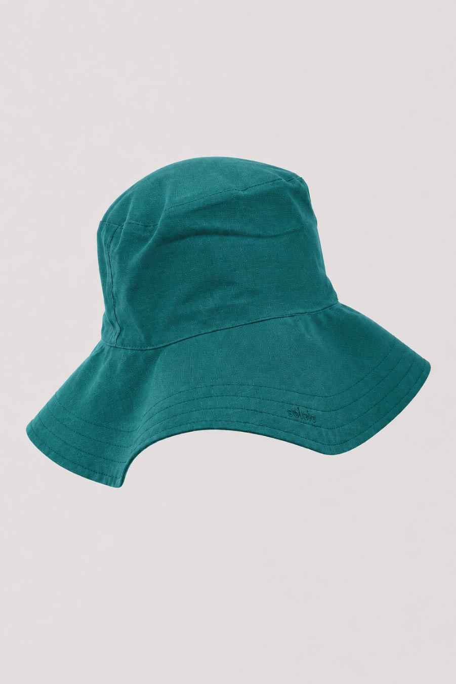 Linen Cap Opulence