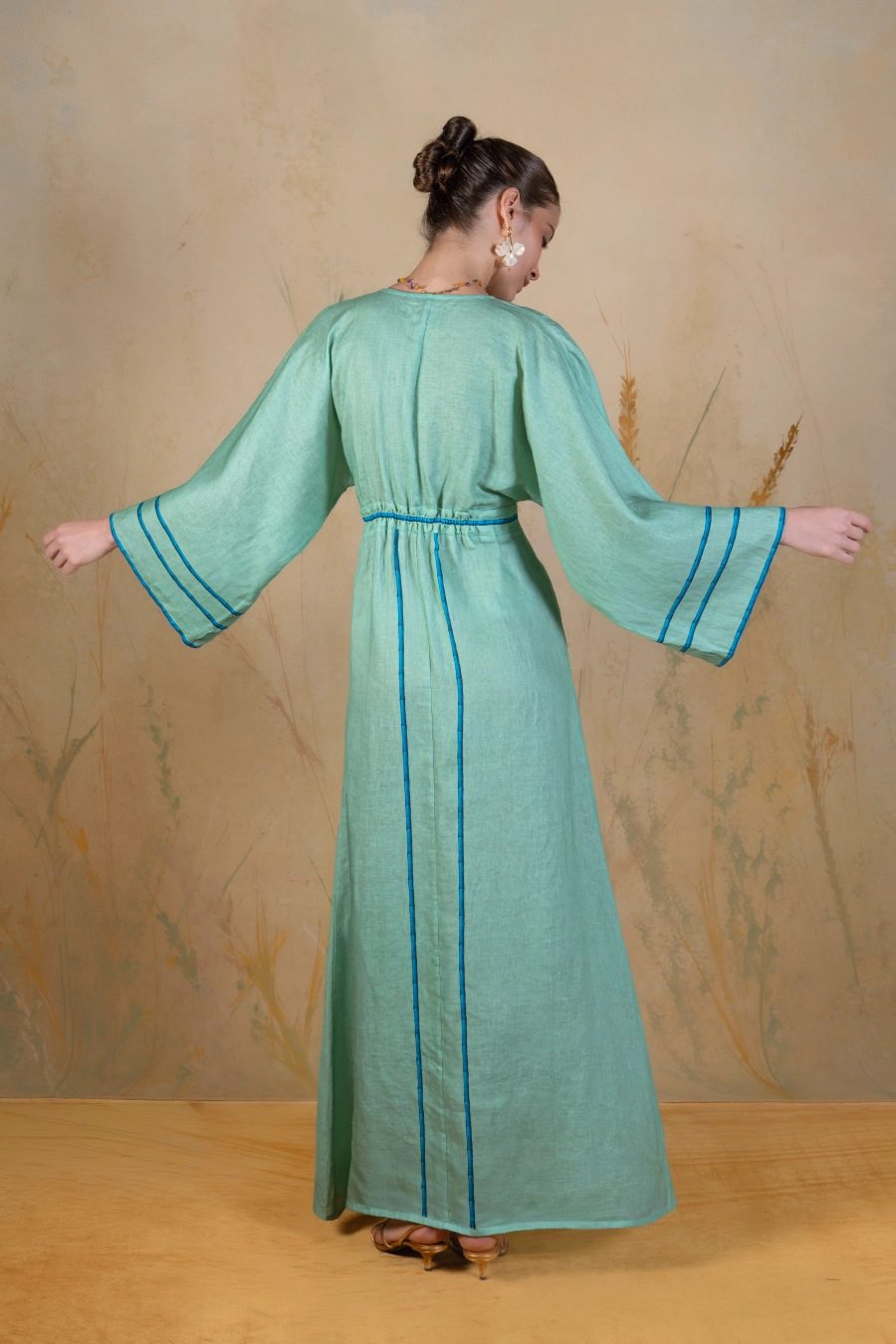 Women's Gratia linen kimono green - espalda