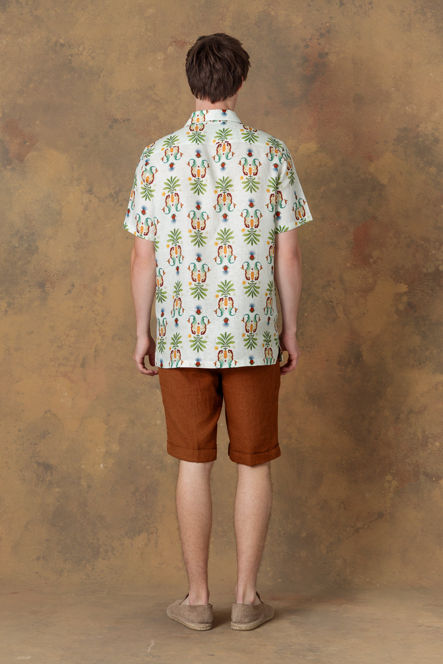 Camisa de lino bowling verde para hombre marea