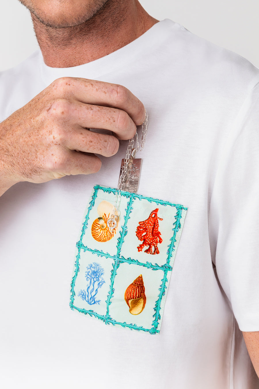 men’s cotton t-shirt pocket tambor white