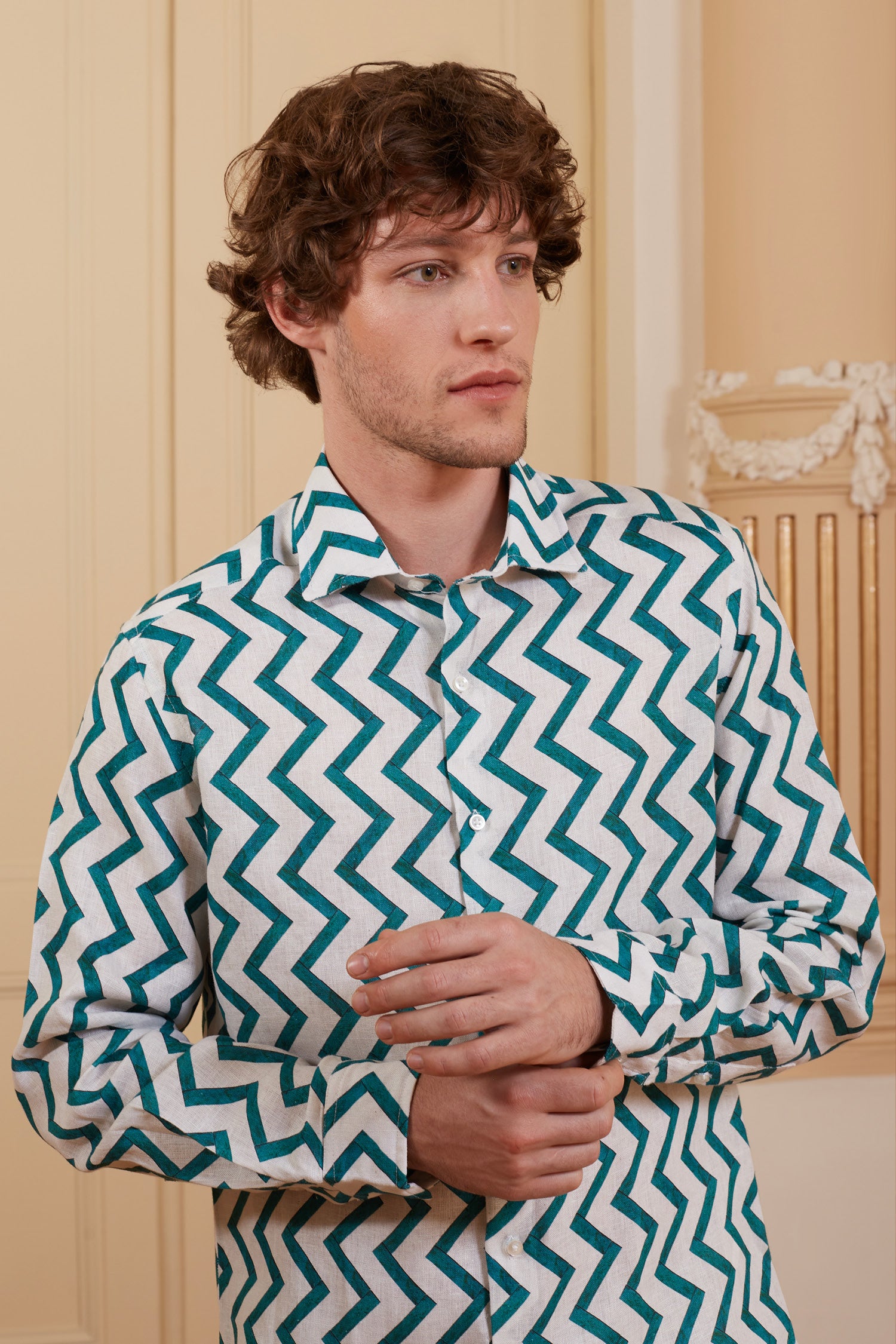 camisa de lino zigzag verde