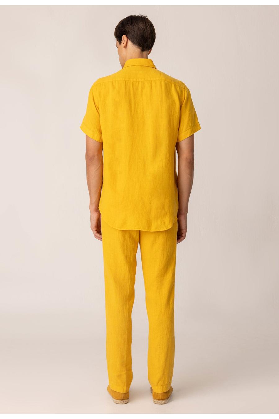 camisa de lino para hombre amarilla