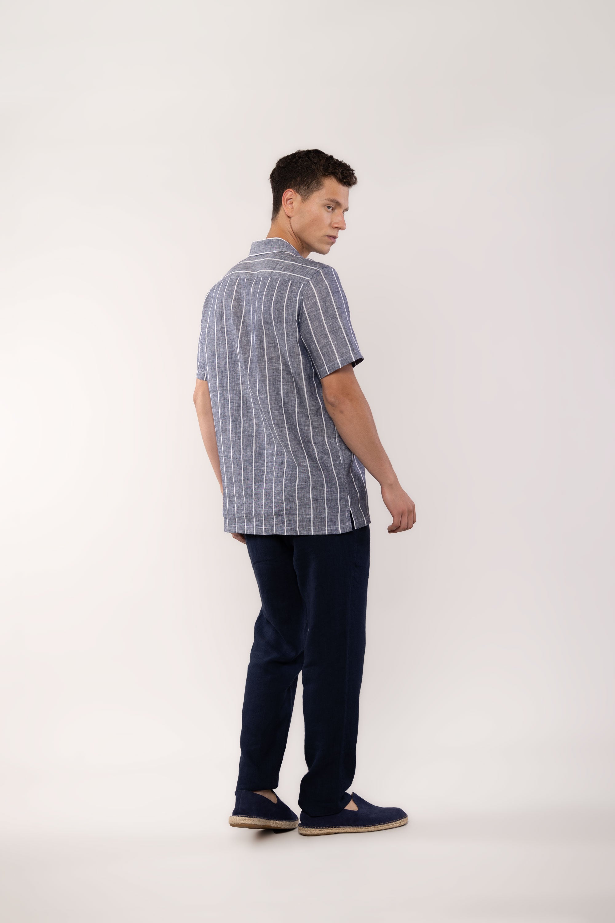 camisa lino lineas gris