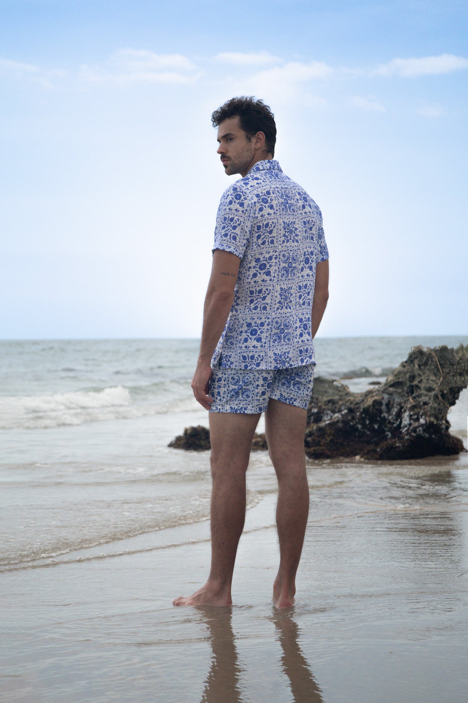camisa de lino para hombre blanca suzani