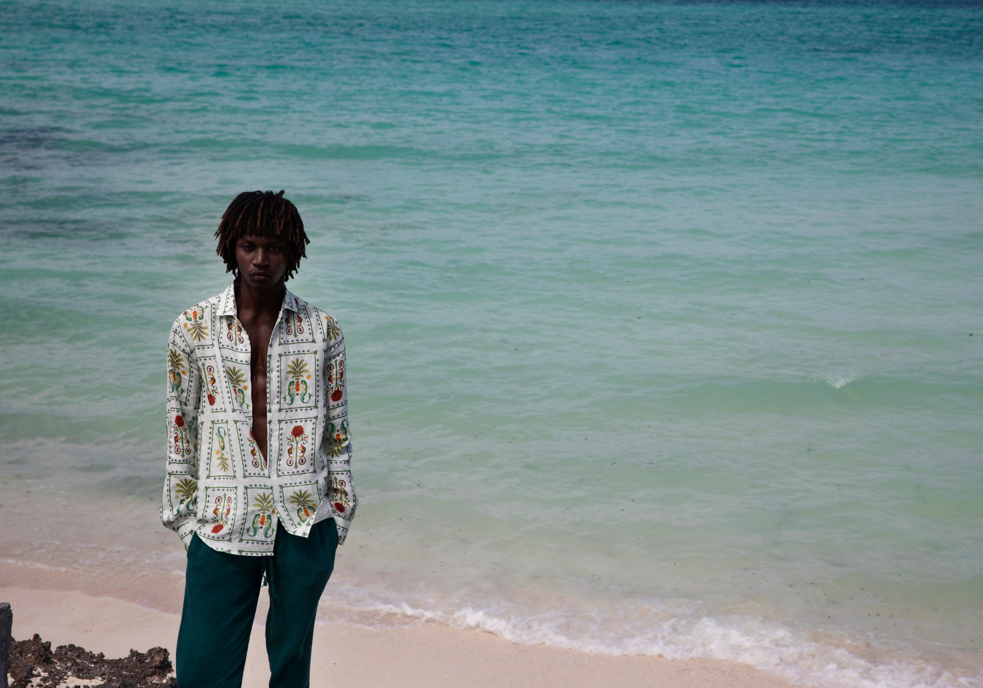 Camisas de Lino en Cartagena: guía de estilo para el clima caribeño