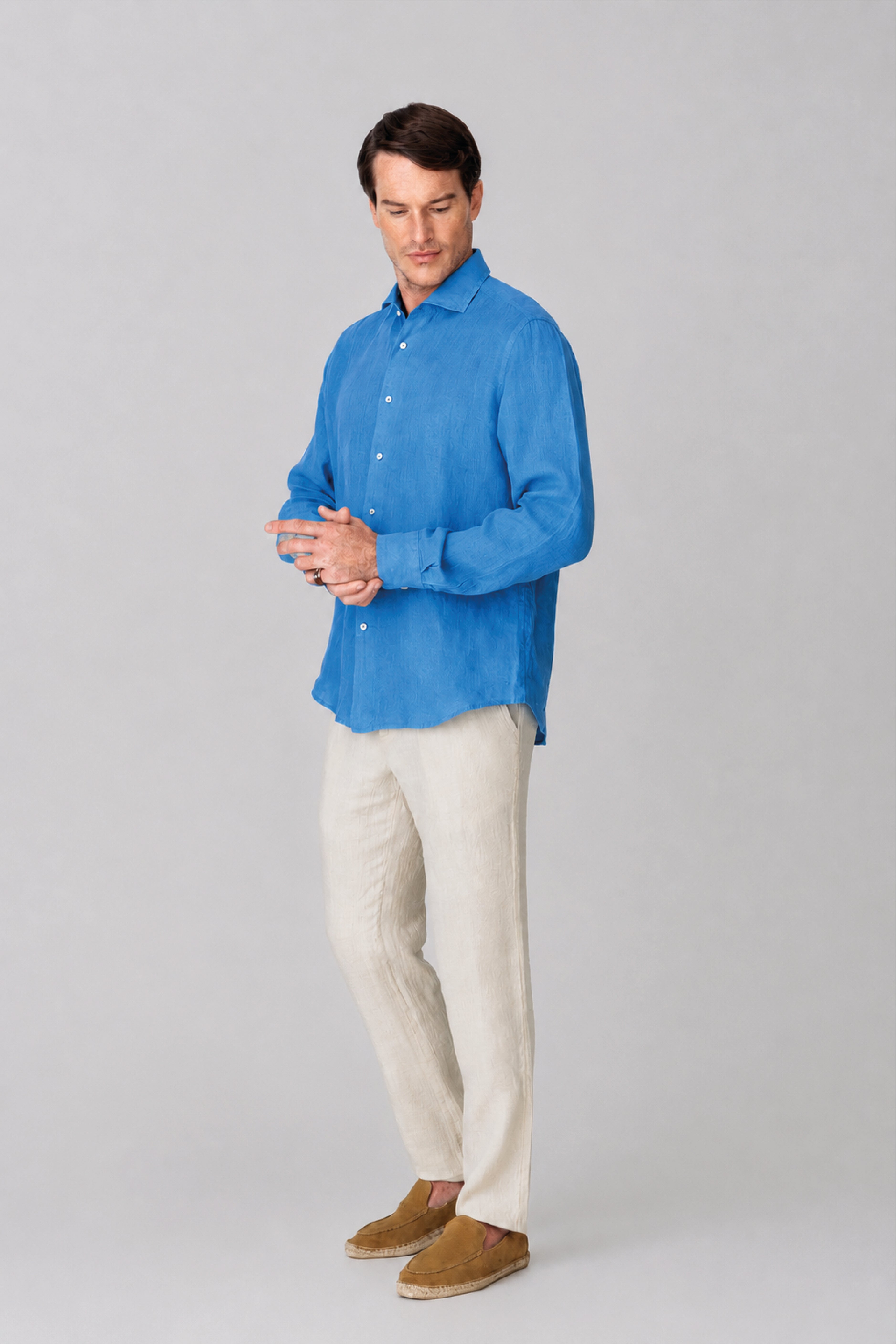 Camisa de lino para hombre azul eléctrico