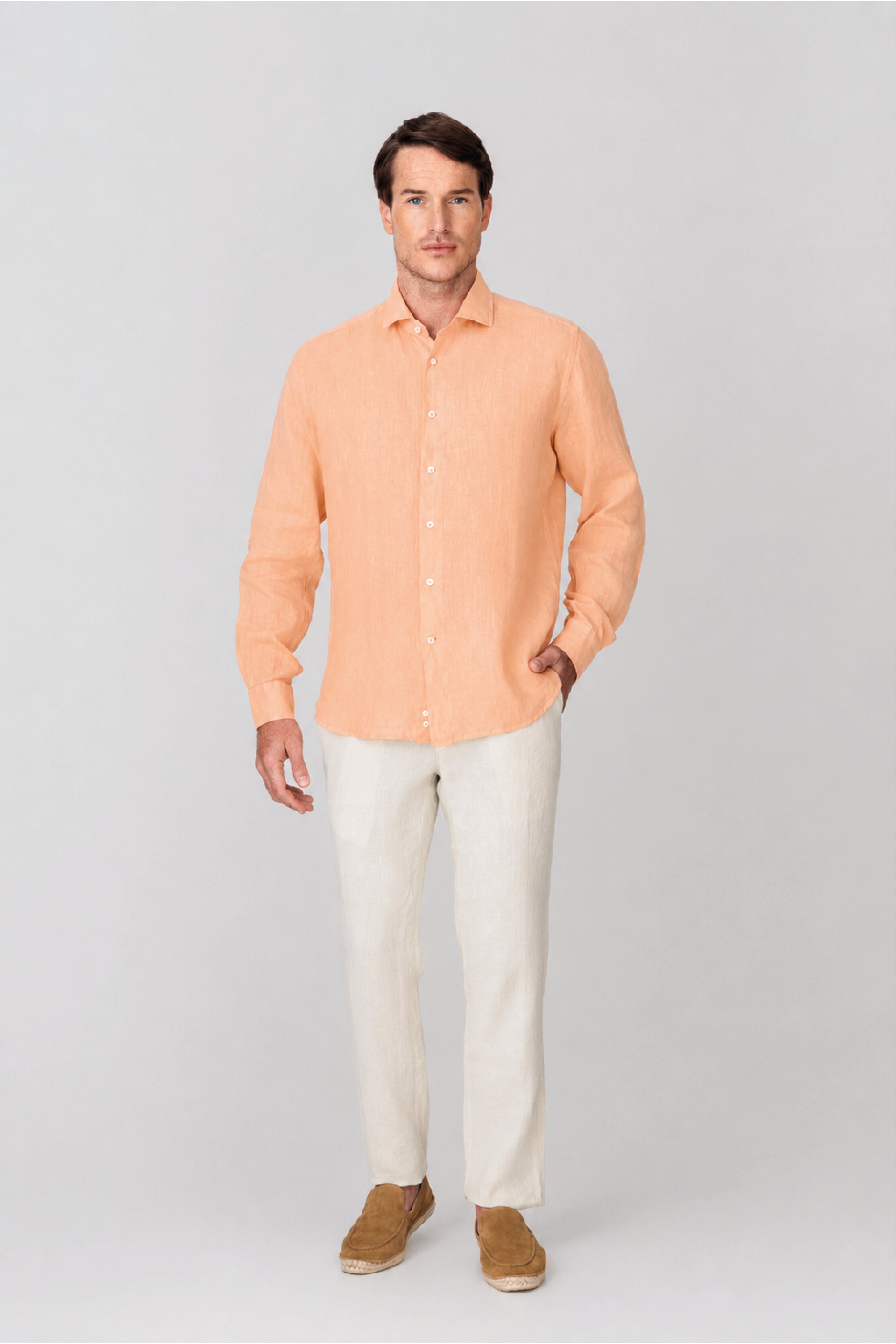 Men's linen shirt peach fuzz