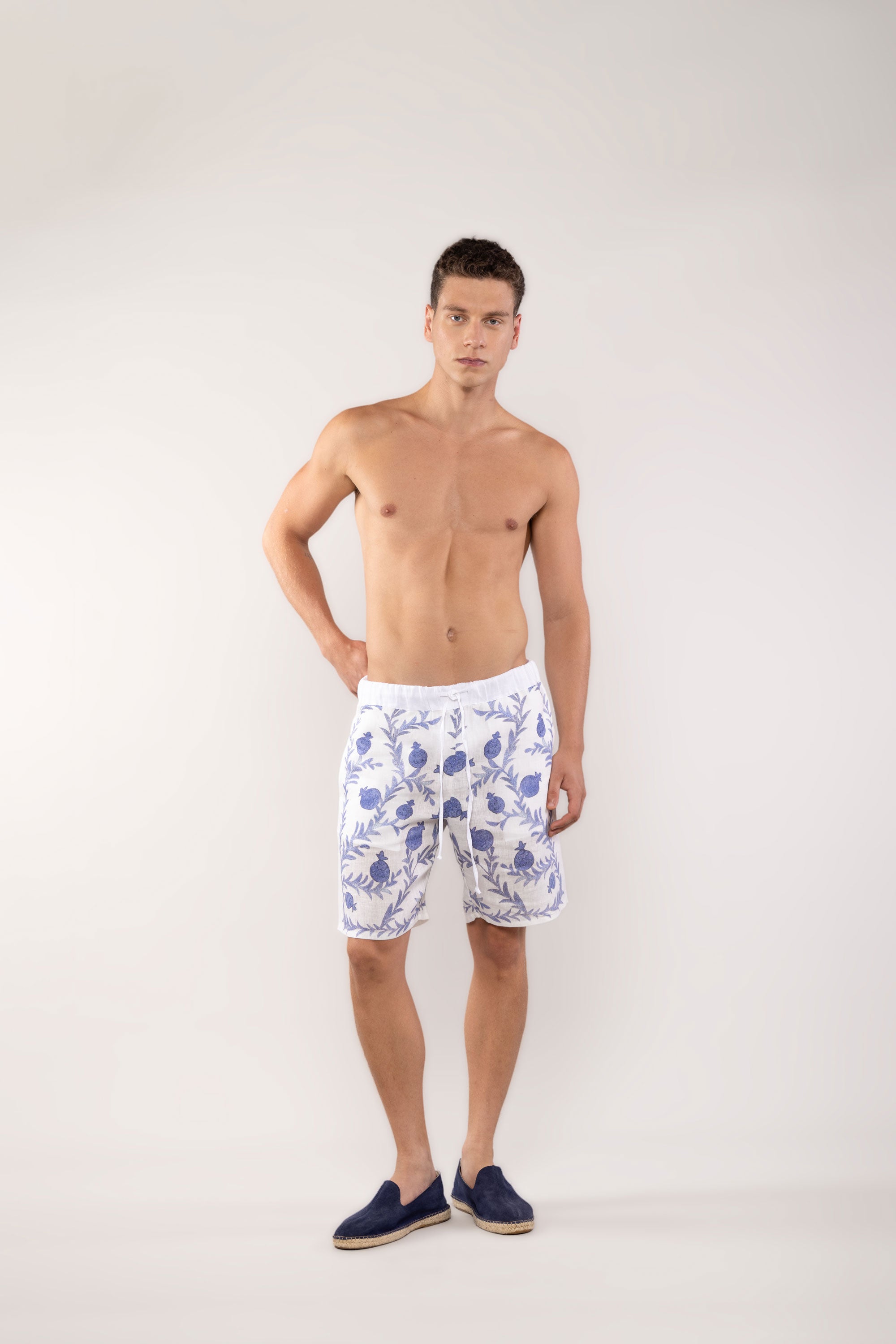 timur linen shorts navy