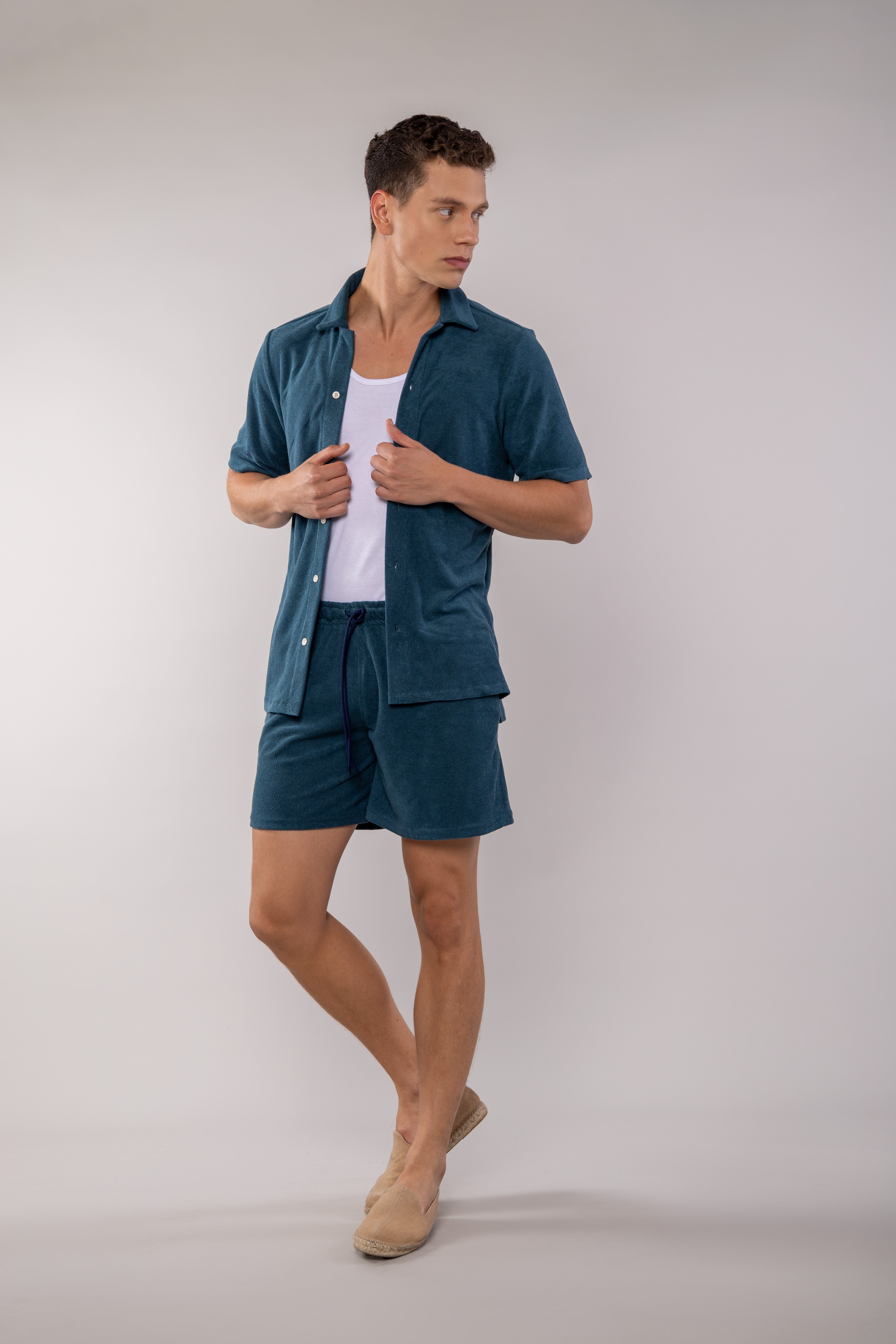 hemp short petrol green