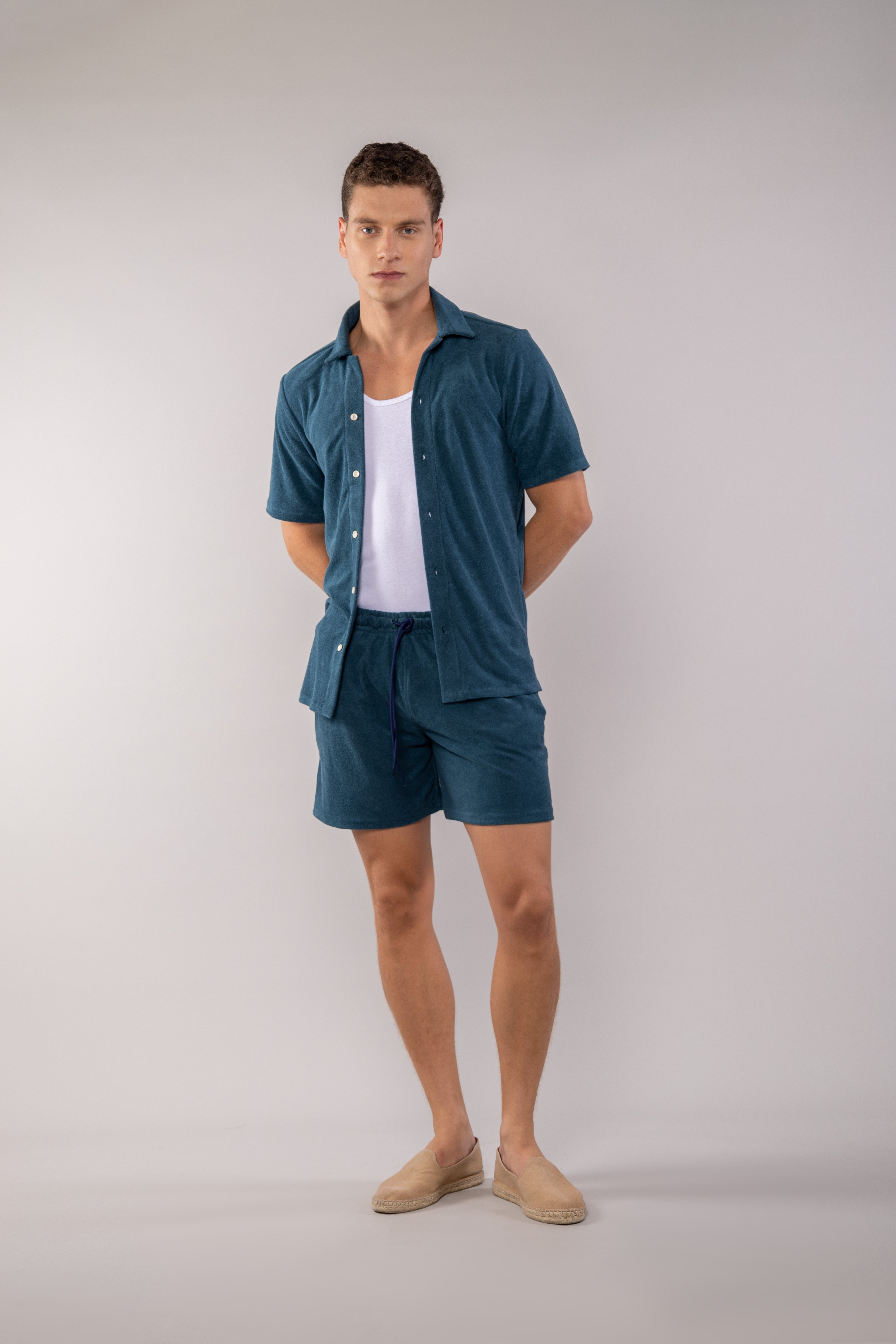 hemp short petrol green