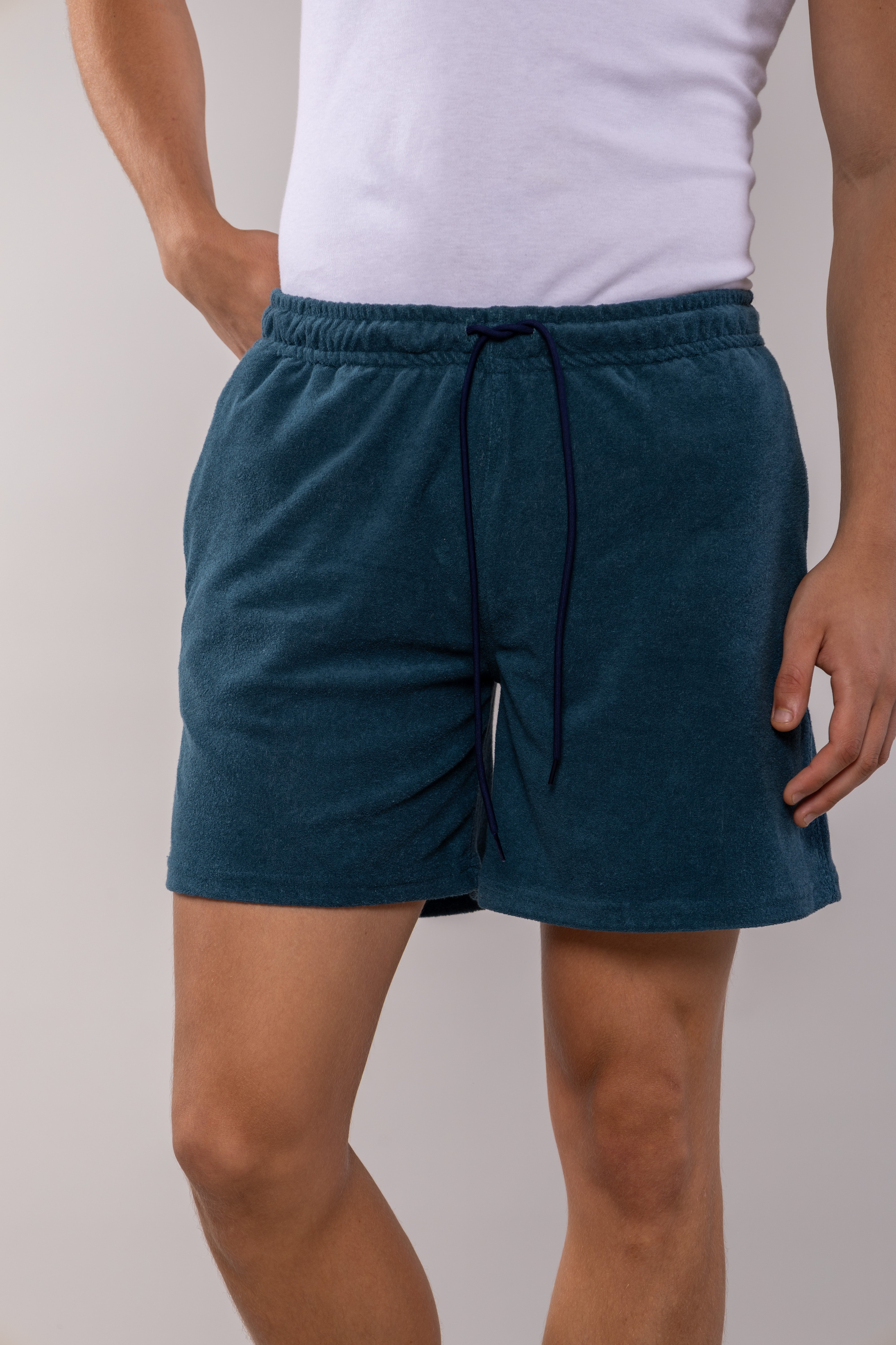 hemp short petrol green