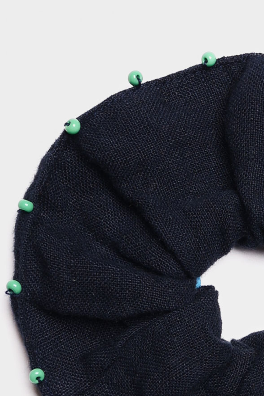 monochrome-scrunchies-basic-linen-pd-web