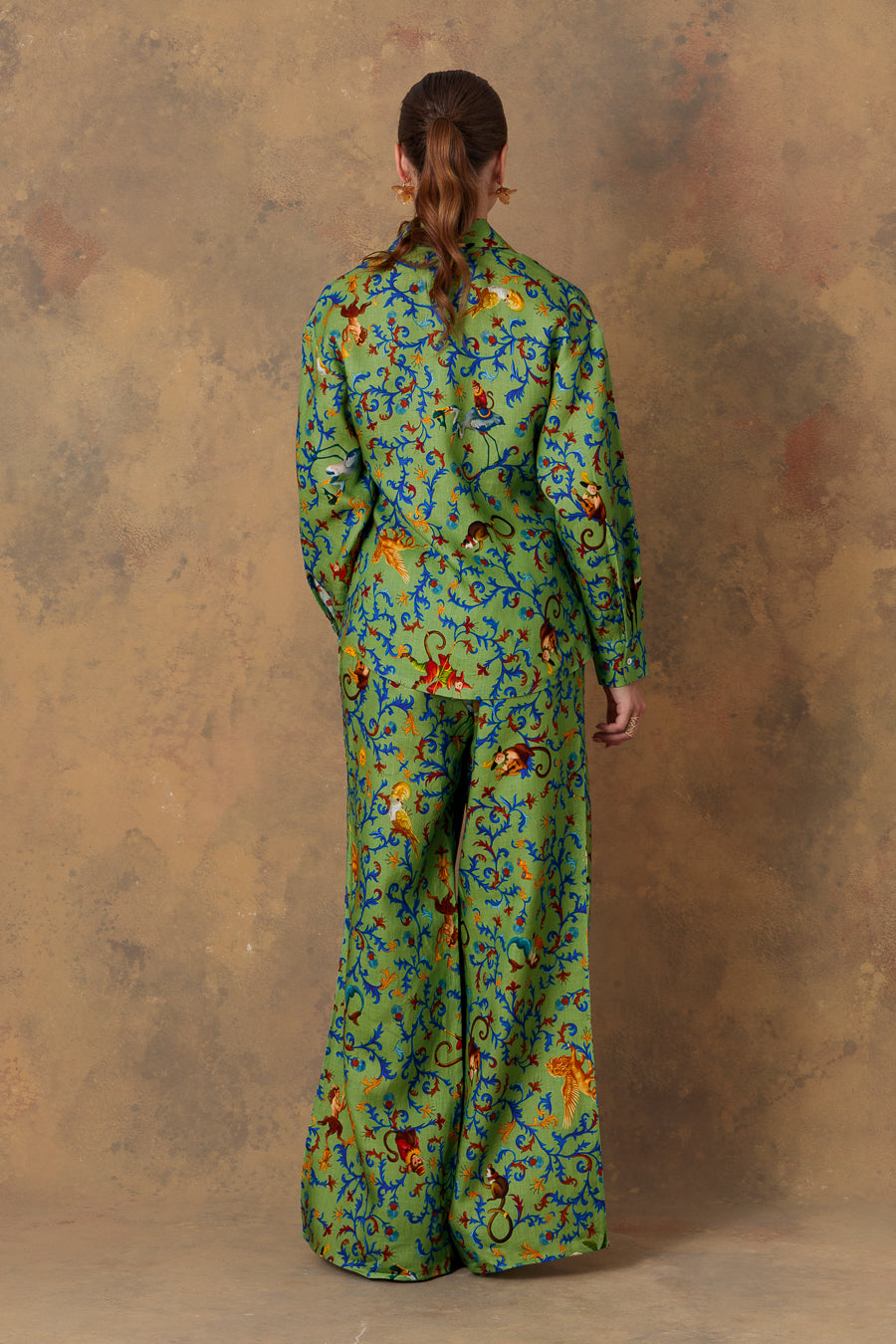 Camisa de lino turquesa para mujer marea