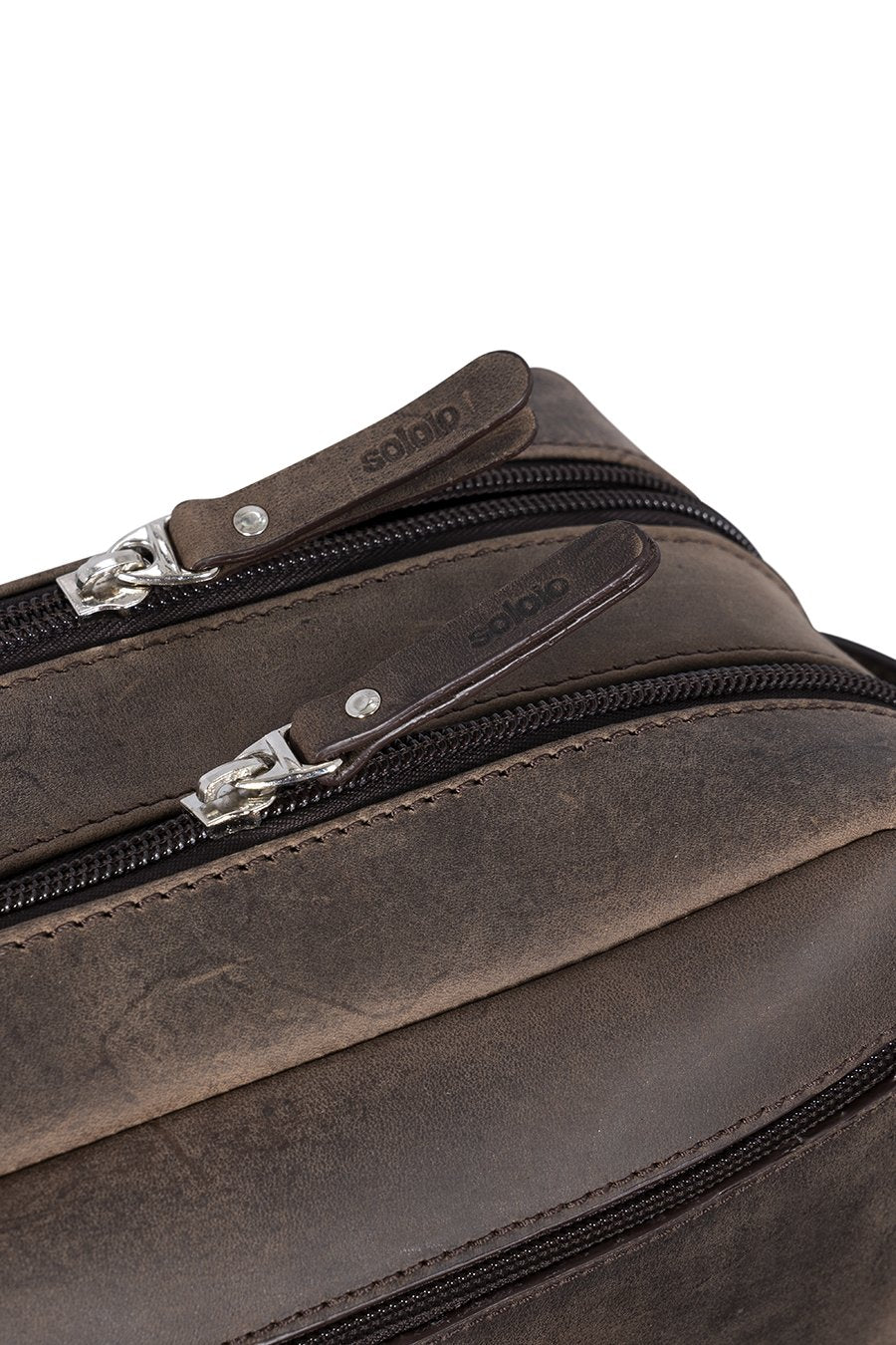 brown toiletry bag - soloio