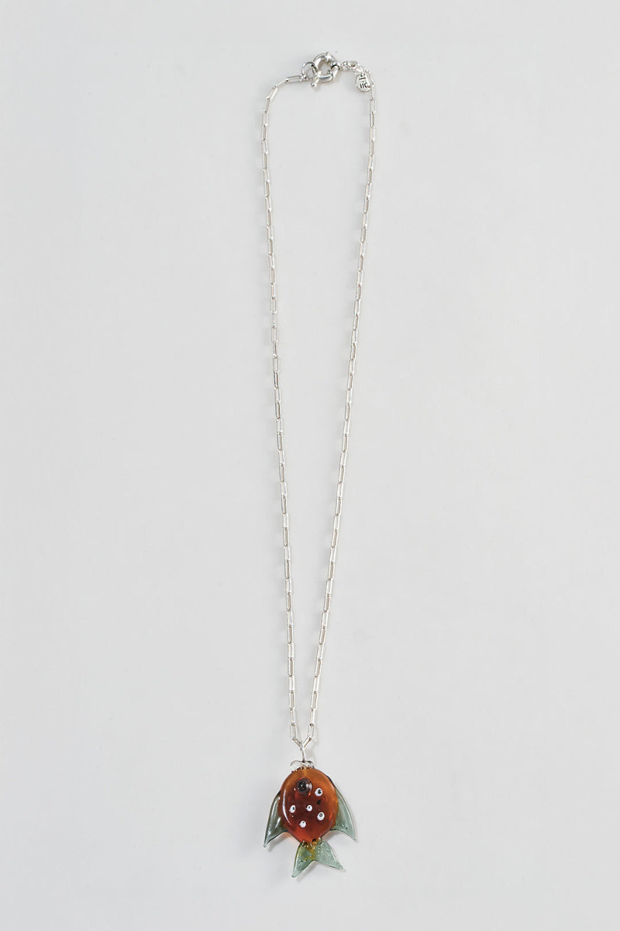Cadena nemo plata y vidrio