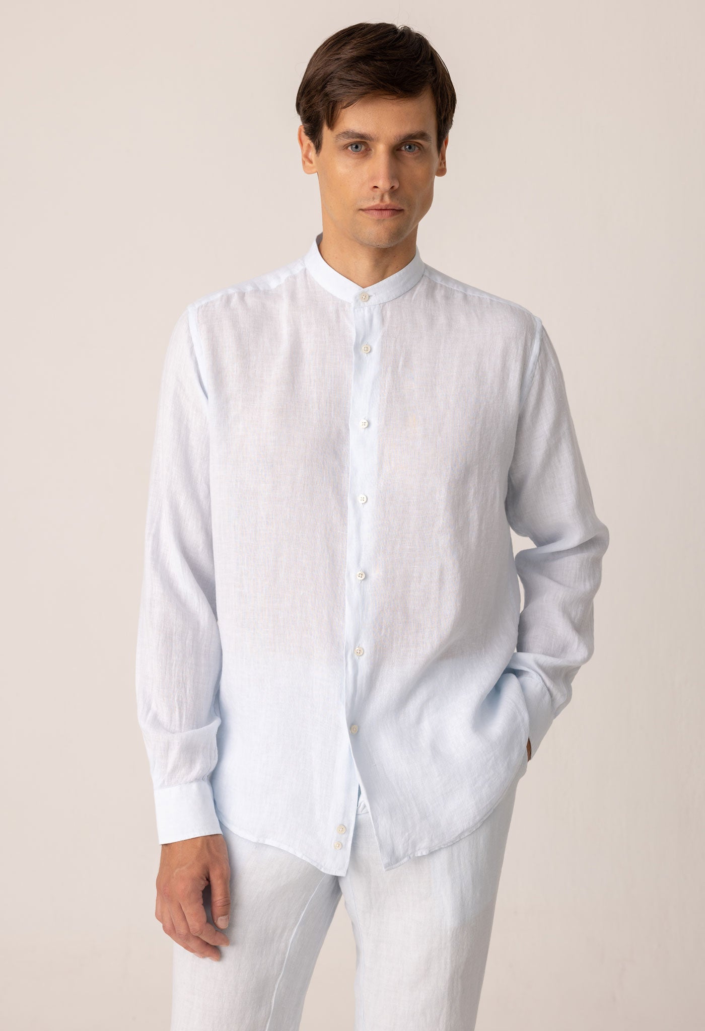 camisa de lino básica mao azul cielo