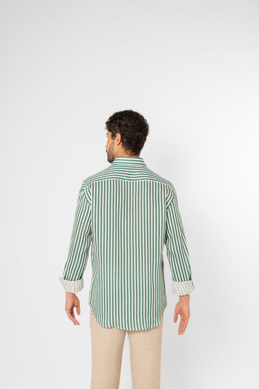 camisa lino rayas delgadas verde