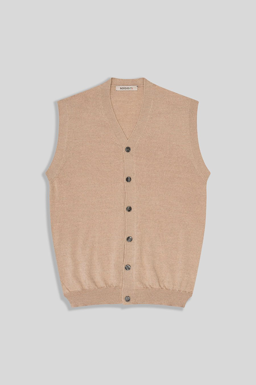 vest pegaso beige - soloio